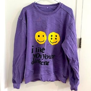 Oversized purple crew neck sweatshirt